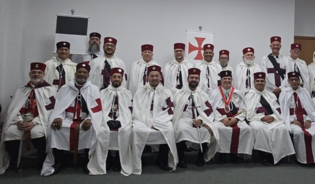 RECEPTÓRIO ÁGUAS CLARAS Nº 94 REALIZA CERIMÔNIA DE ARMADURA A CAVALEIRO TEMPLÁRIO EM BRASÍLIA